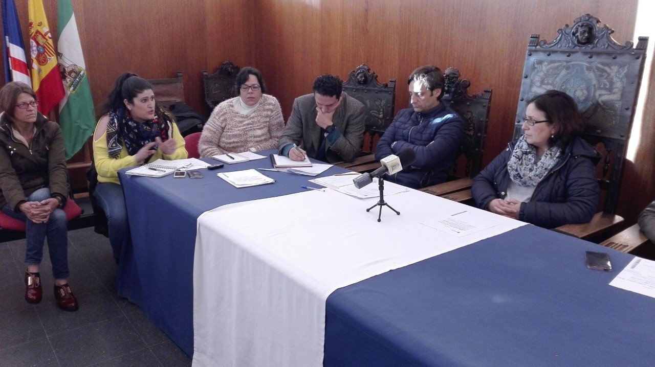 Rosa Caballero y Rocío Díaz se enzarzan a cuenta del hospital de Riotinto