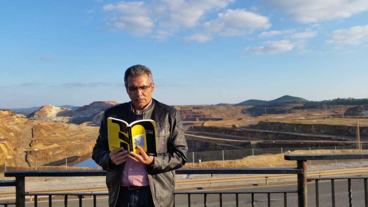 Alfonso Pedro: «Yo soy Cuenca Minera. Sus paisajes y sus gentes habitan en mi interior»