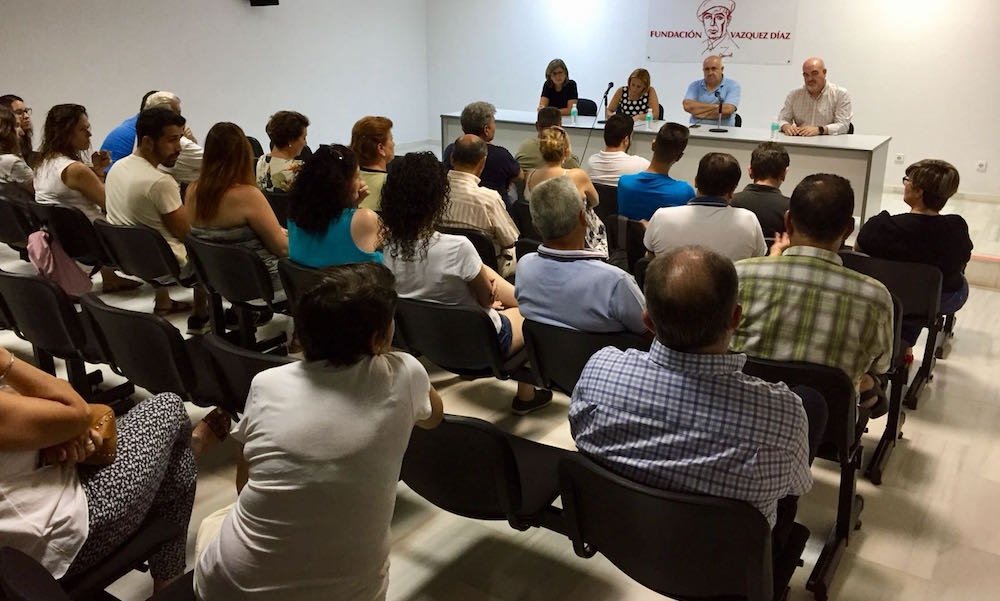 Las administraciones se comprometen a regenerar la zona incendiada «en el menor tiempo posible»