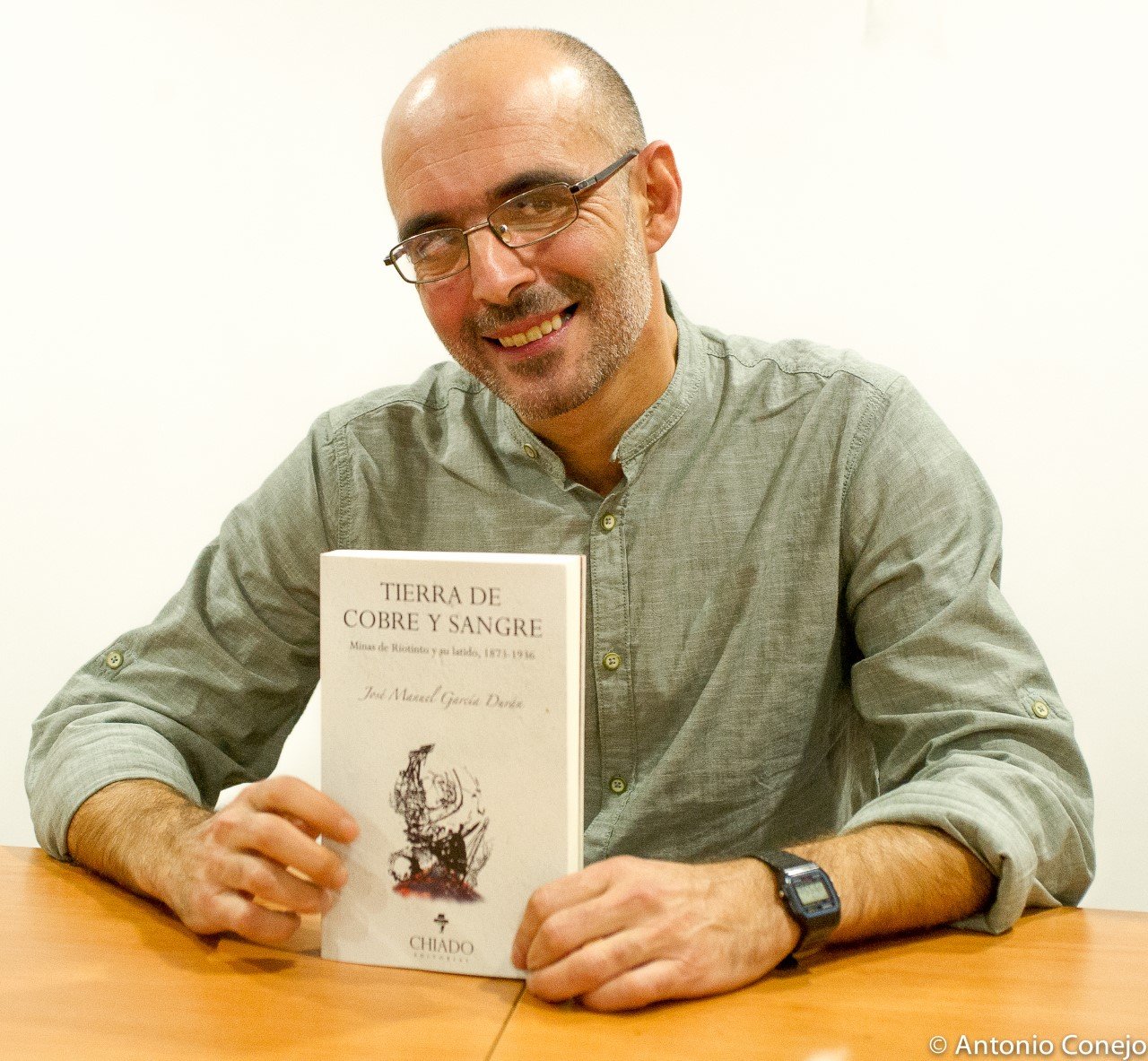 Chema García lanzará su segunda novela, ‘El cementerio de las tumbas vacías’, en octubre
