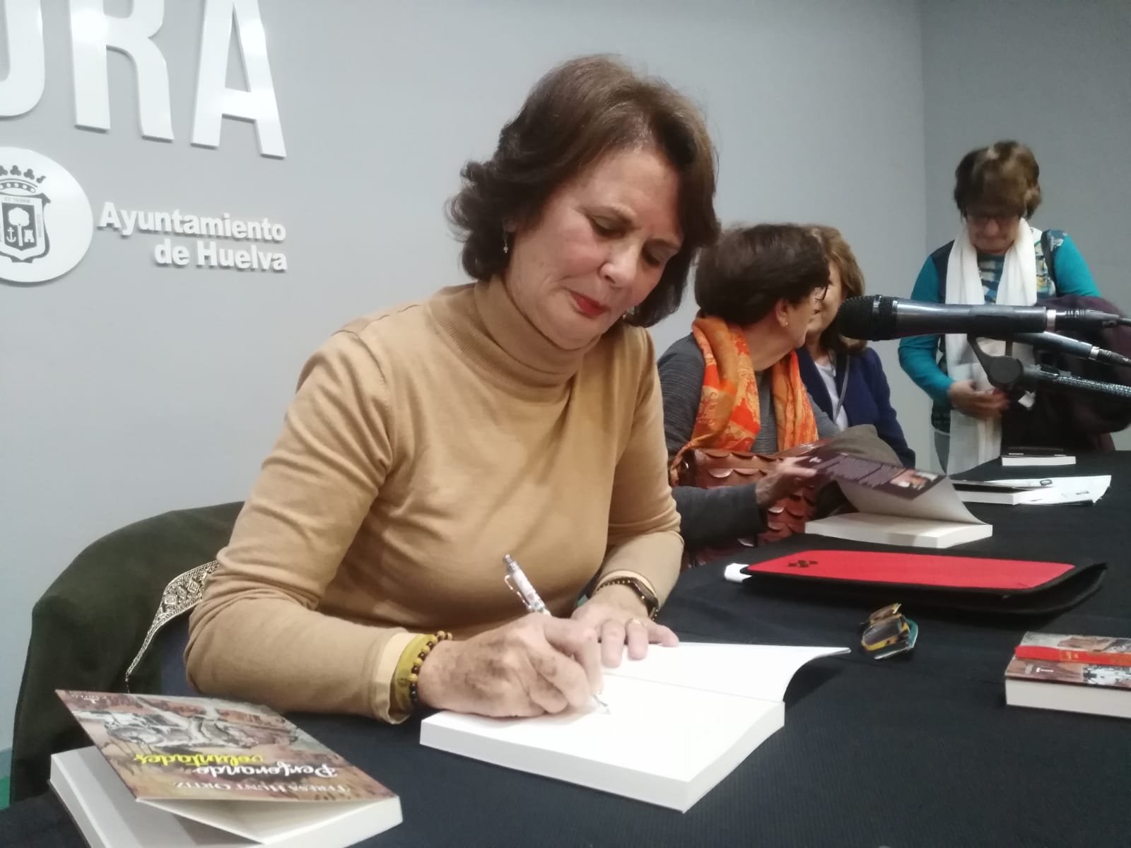 Teresa Hunt cautiva en Huelva con los conflictos entre ingleses y lugareños en Riotinto