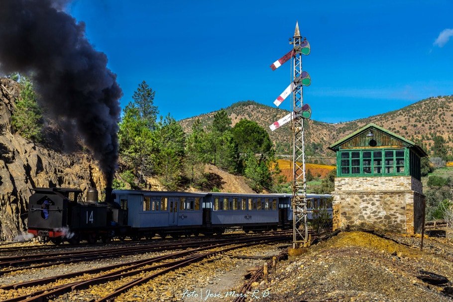 El tren minero ofrece 14 viajes especiales durante este puente