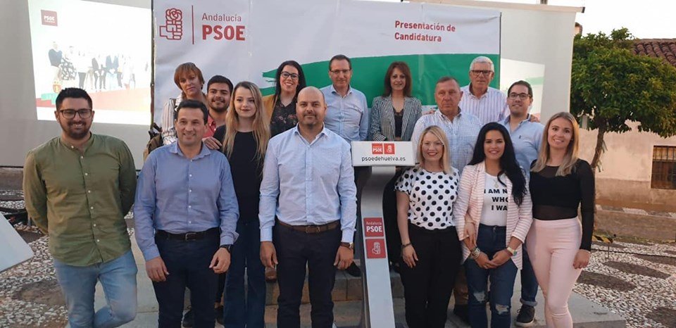 El PSOE se arma de «ilusión» para impulsar el cambio en Zalamea