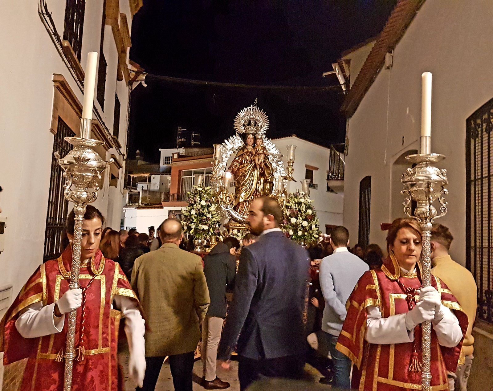 Zalamea prepara su procesión de la Virgen del Rosario