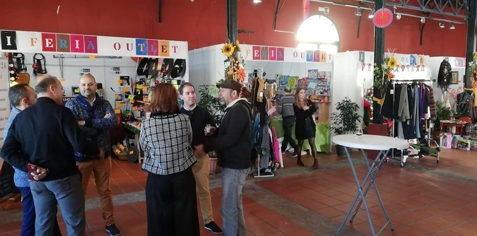 Zalamea celebra su primera Feria Outlet