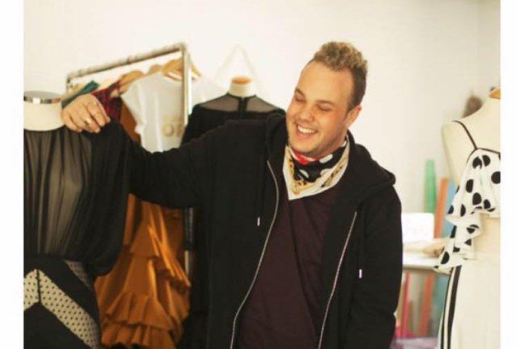 Javier Mojarro viste a Laura Ponte y Martina Klein para la revista Harper’s Bazaar