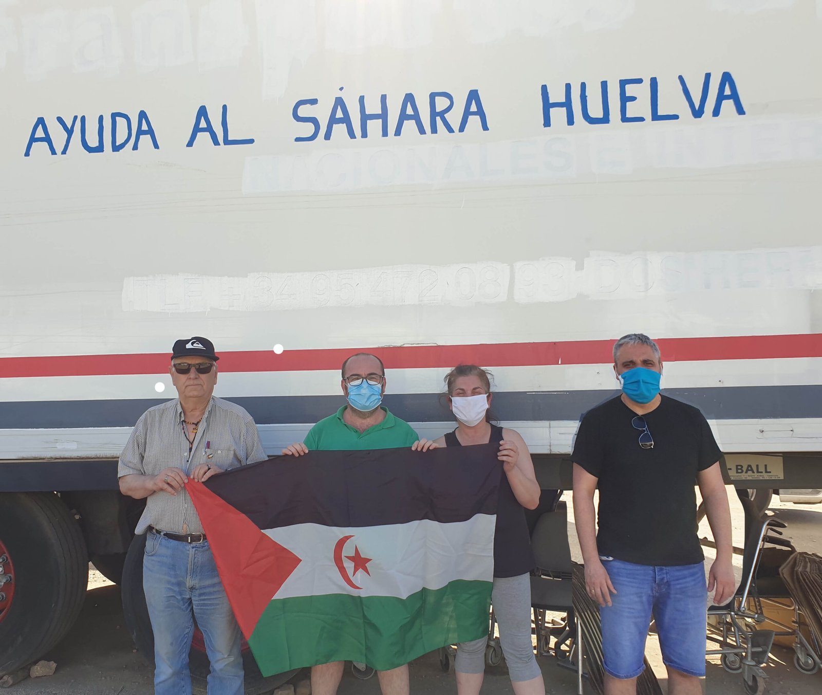 Zalamea entrega mil kilos de alimentos y juguetes para los campamentos saharauis