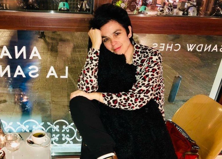 La médica zalameña María José Marín convierte al covid en obra de arte