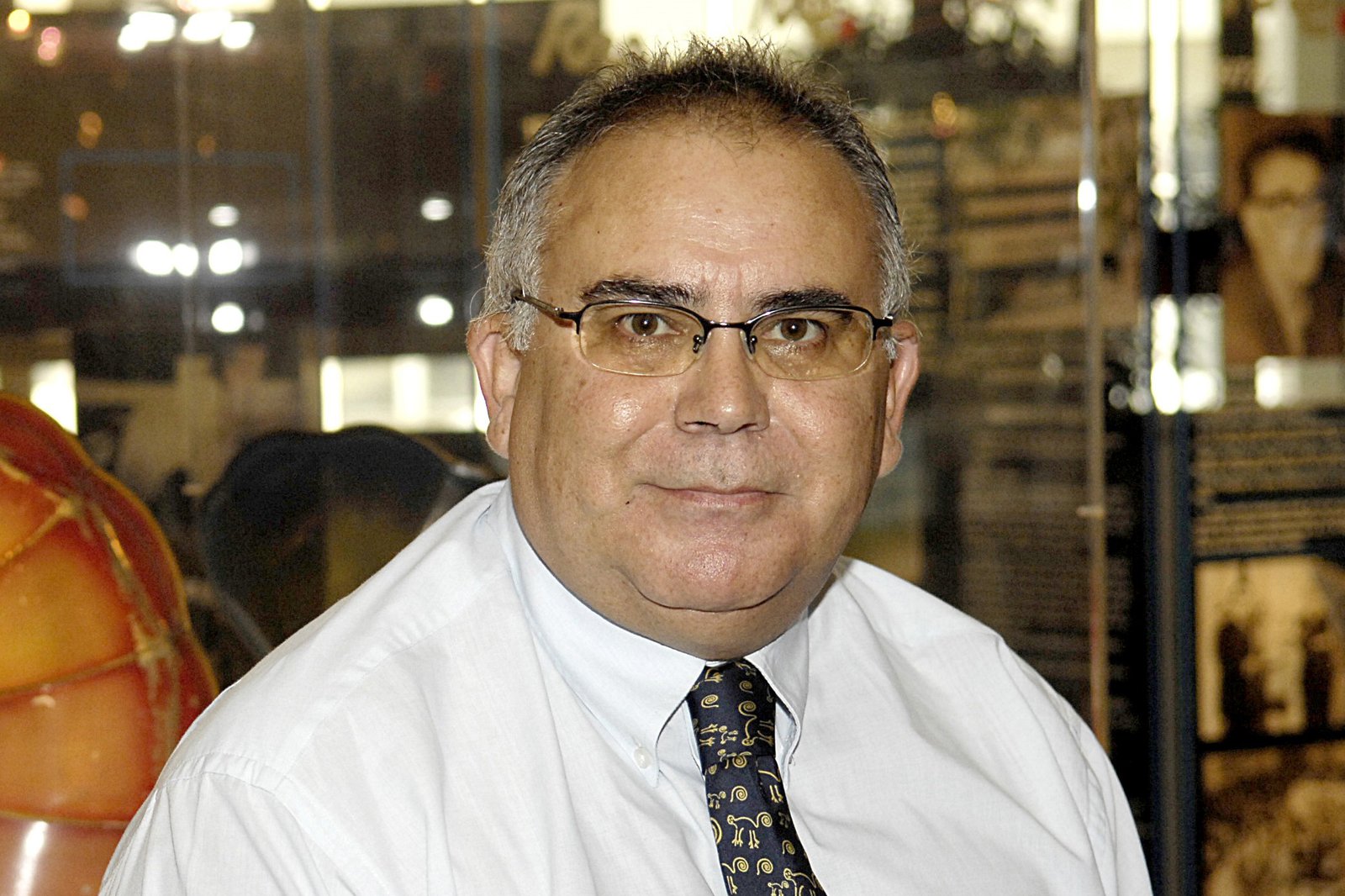 León Brázquez impartirá una conferencia sobre ‘El metal de los muertos y su contexto’