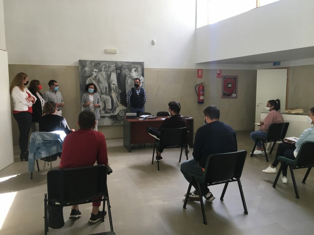 Becados del Plan HEBE inician sus prácticas en El Jamón de Nerva, Riotinto y Zalamea