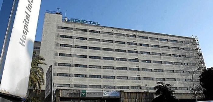 CSIF se concentra en el Infanta Elena para pedir la derogación de la orden que «aniquila derechos» a los sanitarios