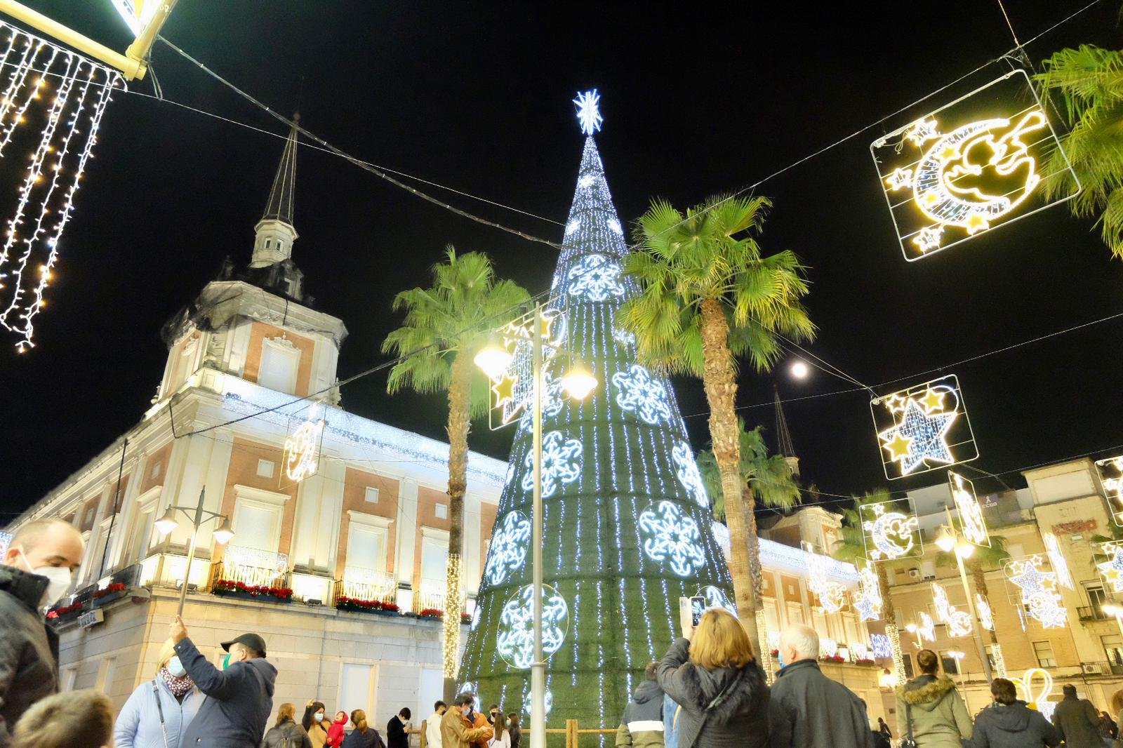 Huelva enciende la esperanza de la Navidad