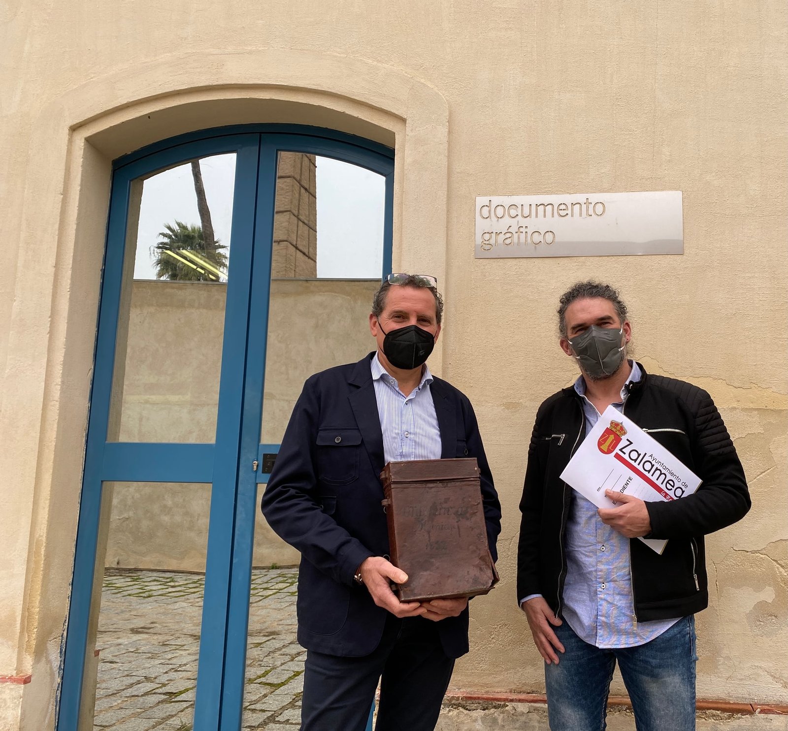 Planean la restauración de un documento de Zalamea que data de 1535