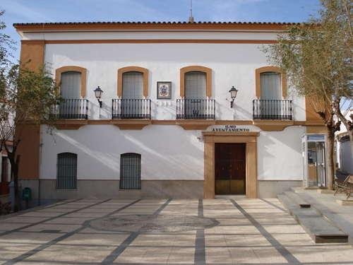 El concejal de Salud de Cumbres Mayores dimite tras saltarse las restricciones Covid para ir de botellón
