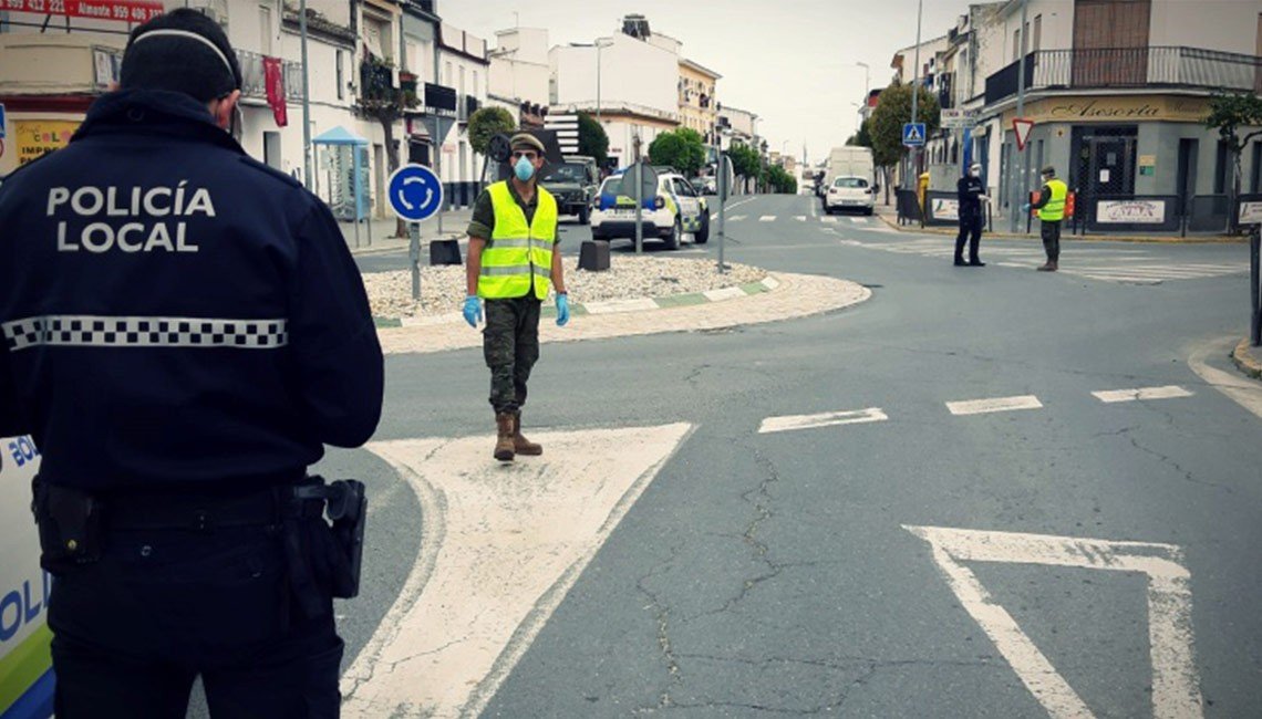 La Policía Local de Bollullos desaloja una fiesta con menores donde se superaba el aforo permitido