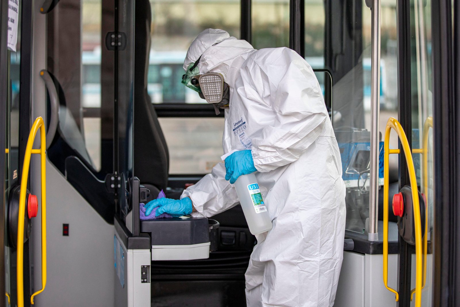 Autobuses bajo la lupa de la desinfección
