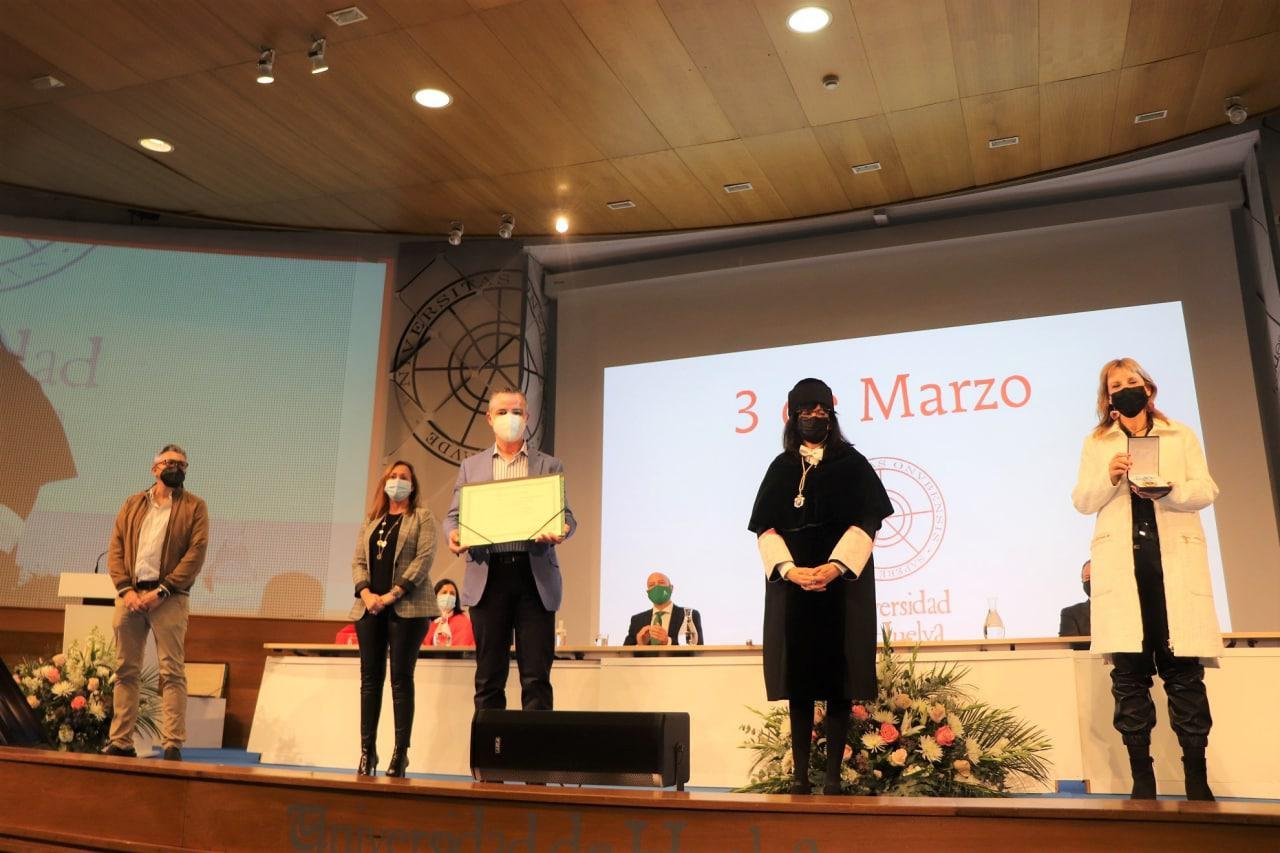 La Onubense conmemora su día con gratitud a todo el personal sanitario