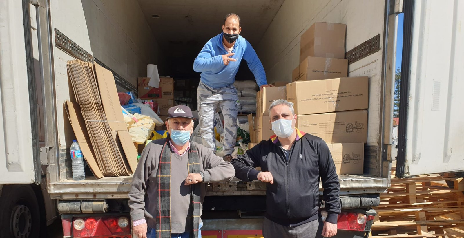 Los zalameños aportan 400 kilos de alimentos para los refugiados saharauis