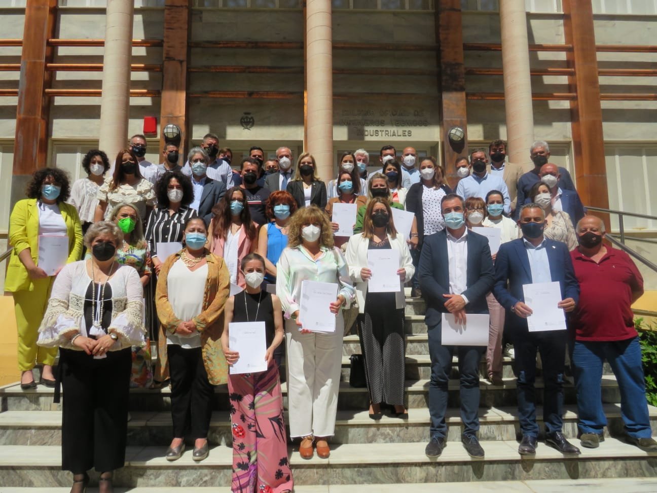 El Gobierno entrega a los siete alcaldes de la Cuenca Minera los fondos del PFEA