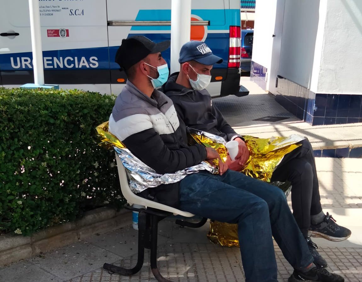 Detenidas cuatro personas procedentes de Marruecos al llegar en una zodiac a Mazagón