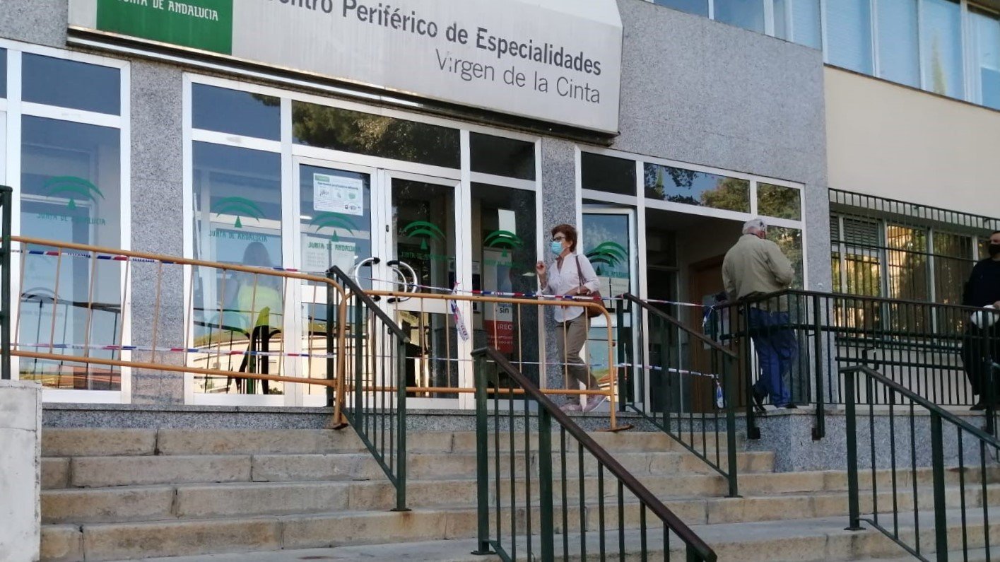 Agreden a un vigilante del Servicio de Urgencias del Virgen de la Cinta