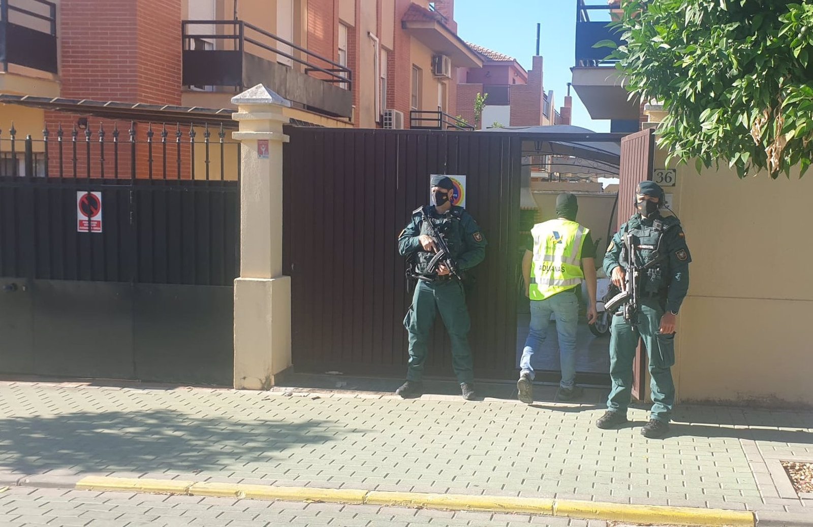 La Guardia Civil despliega 200 agentes en una operación contra el narcotráfico en Huelva