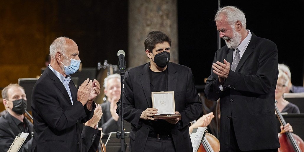 Javier Perianes recibe la Medalla del Festival de Música de Granada