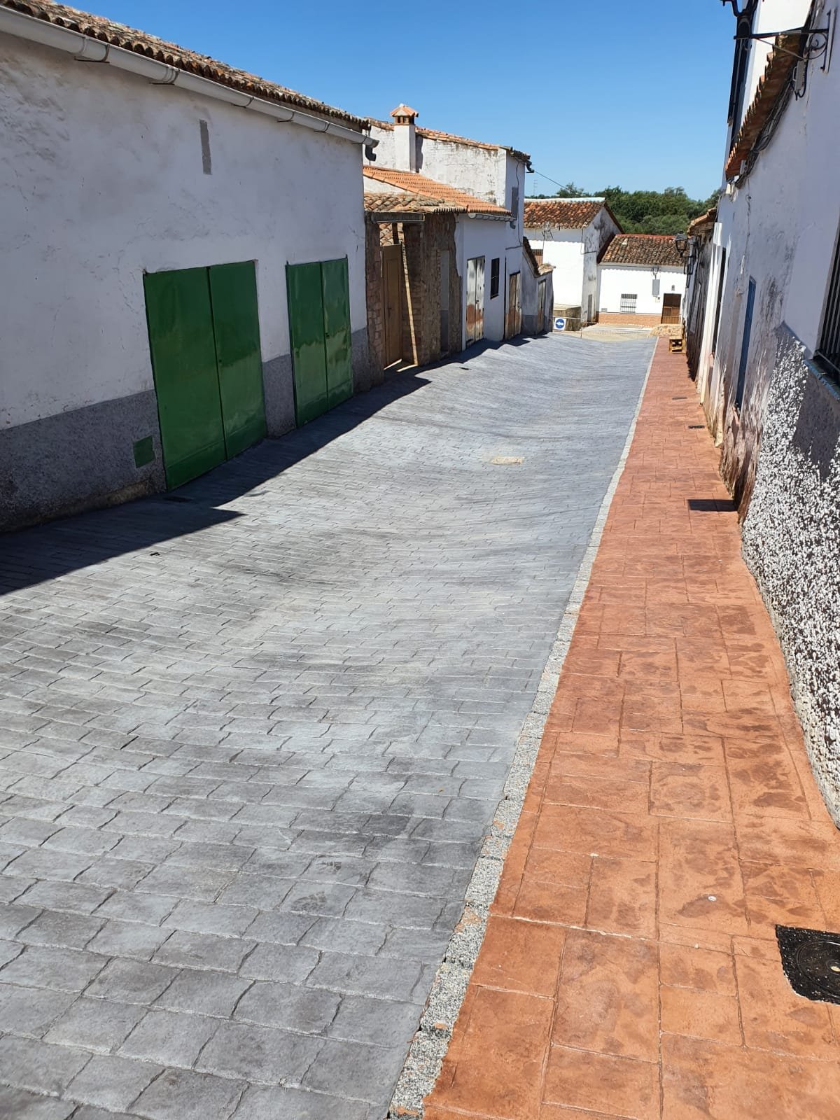 Campofrío concluye el arreglo de la calle García Velasco con fondos del PFEA