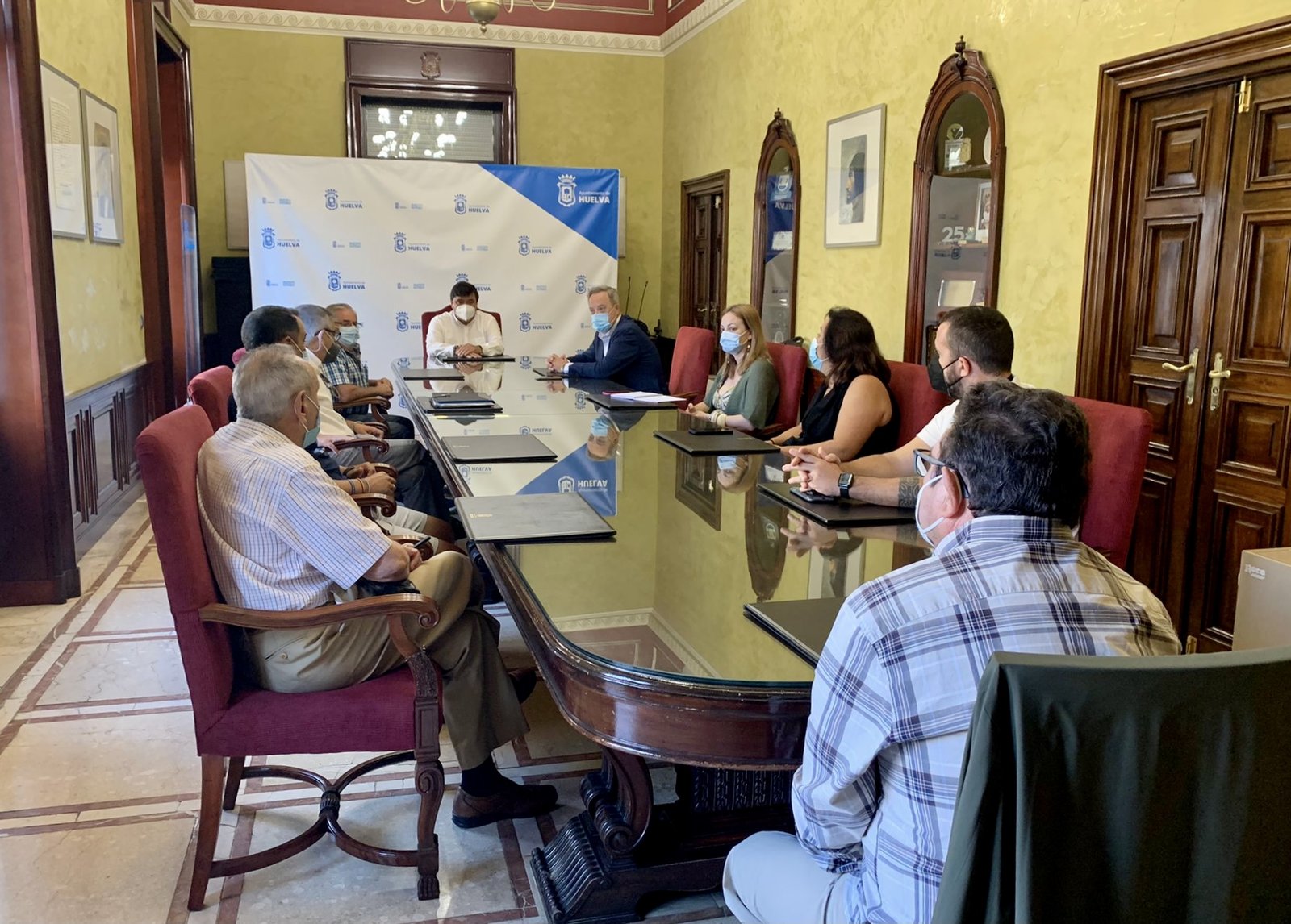 Ayuntamiento y vecinos consensúan la puesta en valor del Barrio Obrero