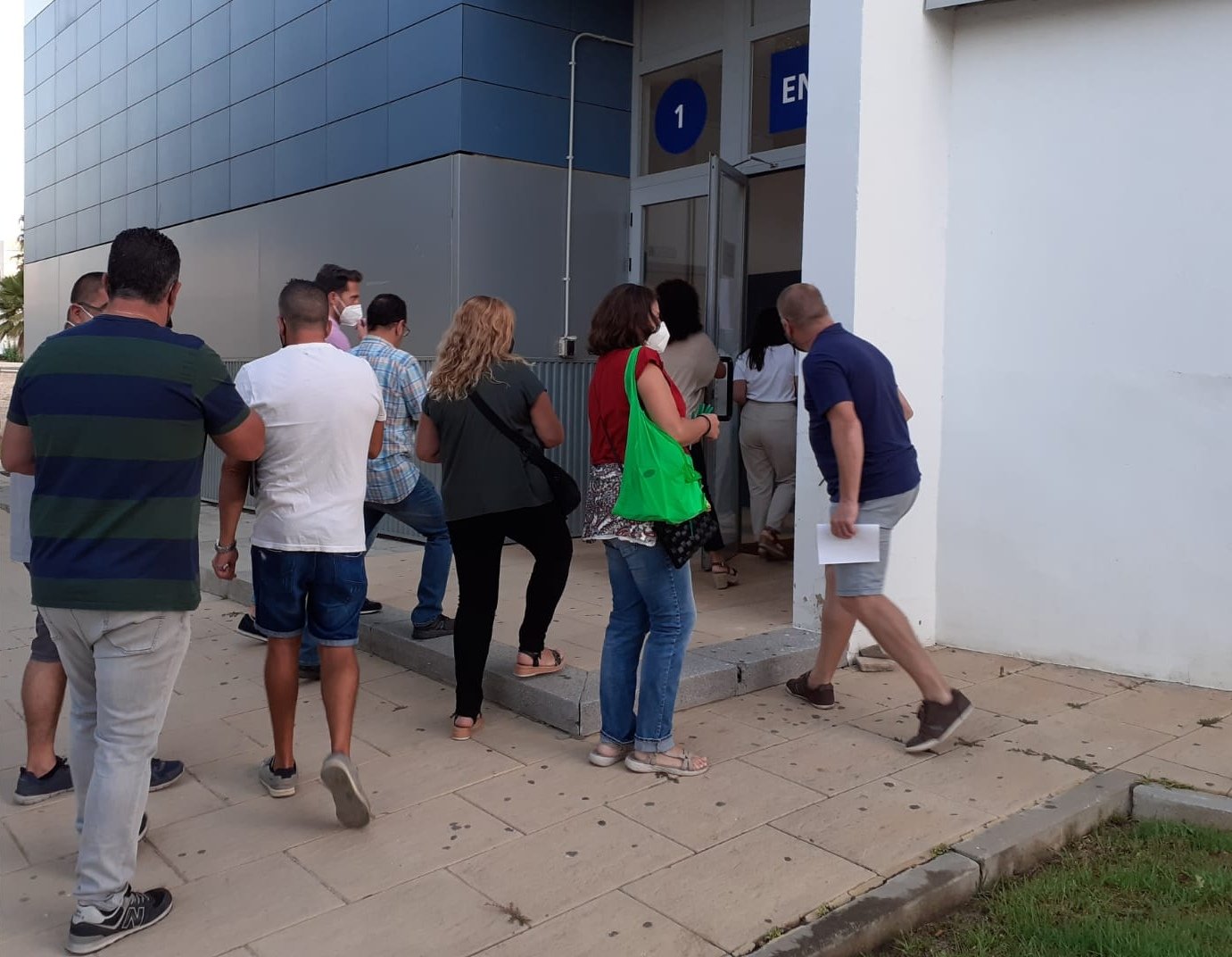 Más de 1.300 aspirantes se han examinado para las 31 plazas de Correos en Huelva