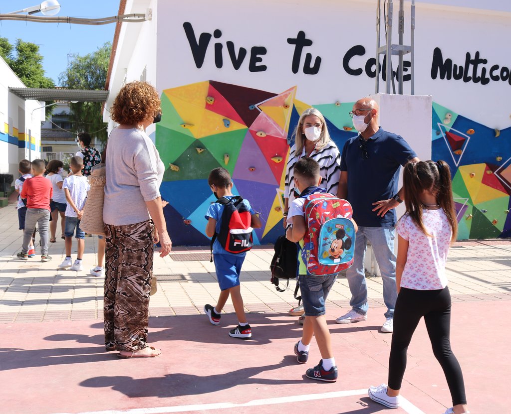 Cerca de 2.500 alumnos vuelven al cole en Cartaya