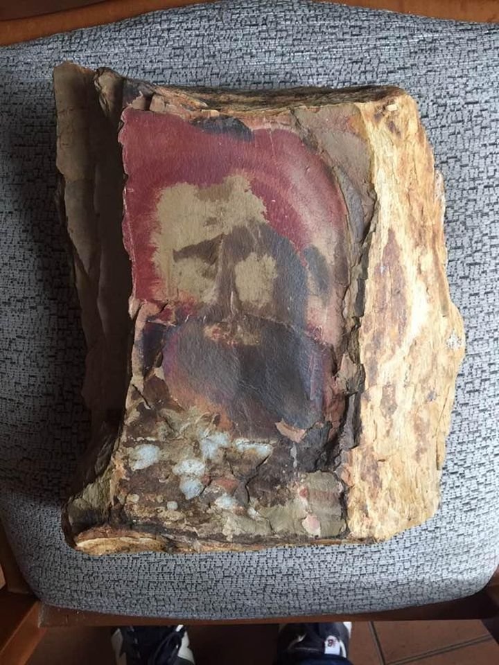 Venden una piedra «con la cara de Jesucristo» encontrada en Nerva