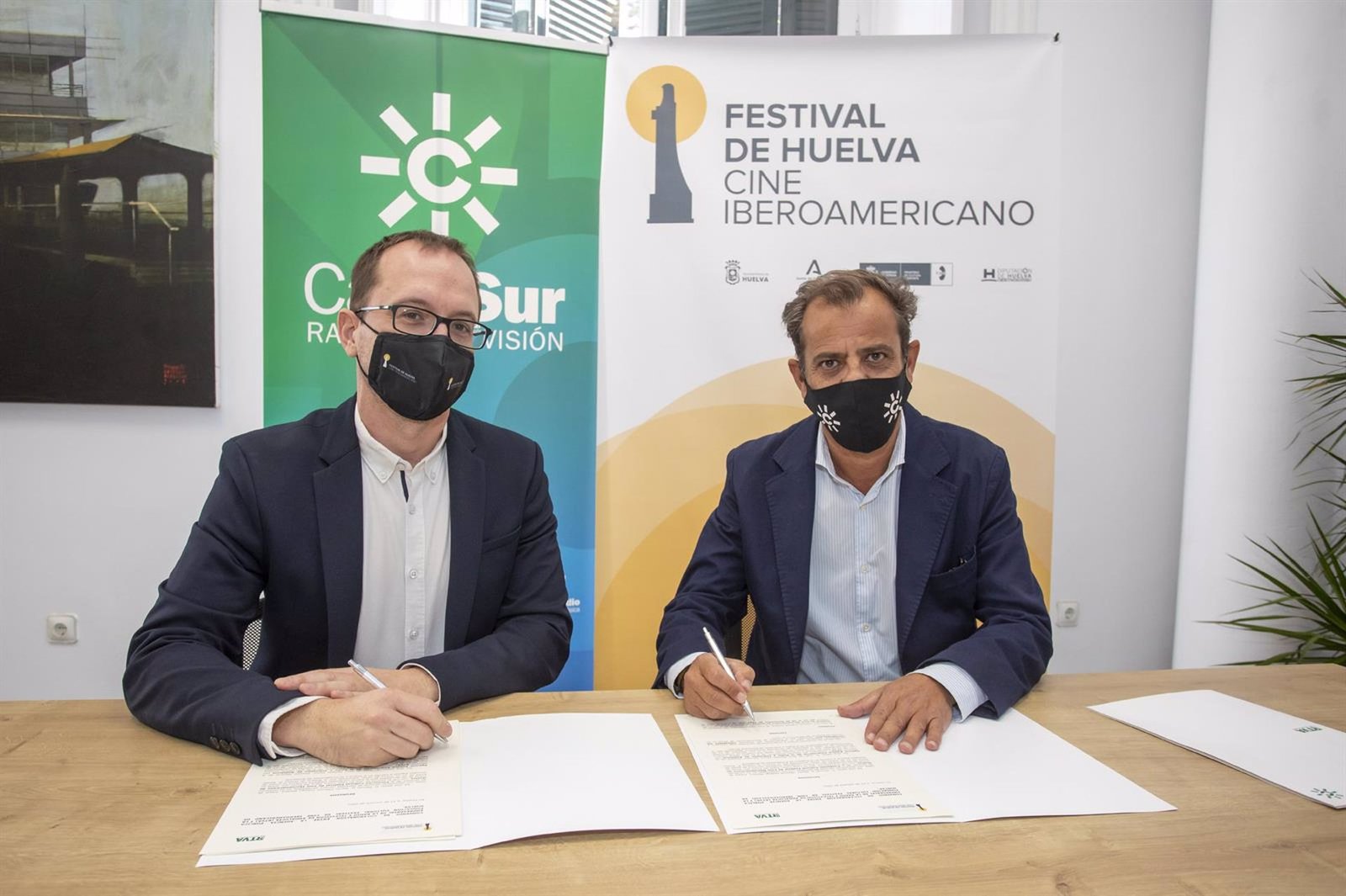 RTVA firma un convenio con el Festival de Huelva para la difusión del evento