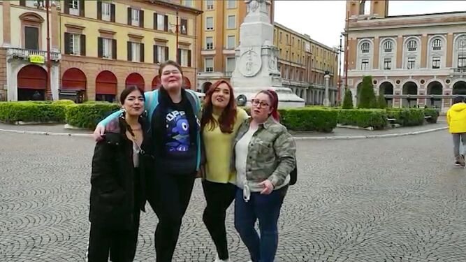 Alumnos del IES Cuenca Minera y del Vázquez Díaz optan a las becas HEBE Mobility para hacer prácticas en Europa