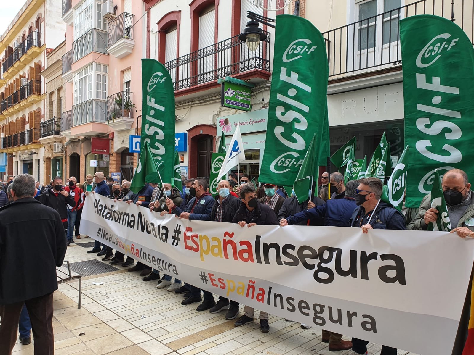 Más de 300 agentes se concentran contra la reforma de la Ley de Seguridad Ciudadana