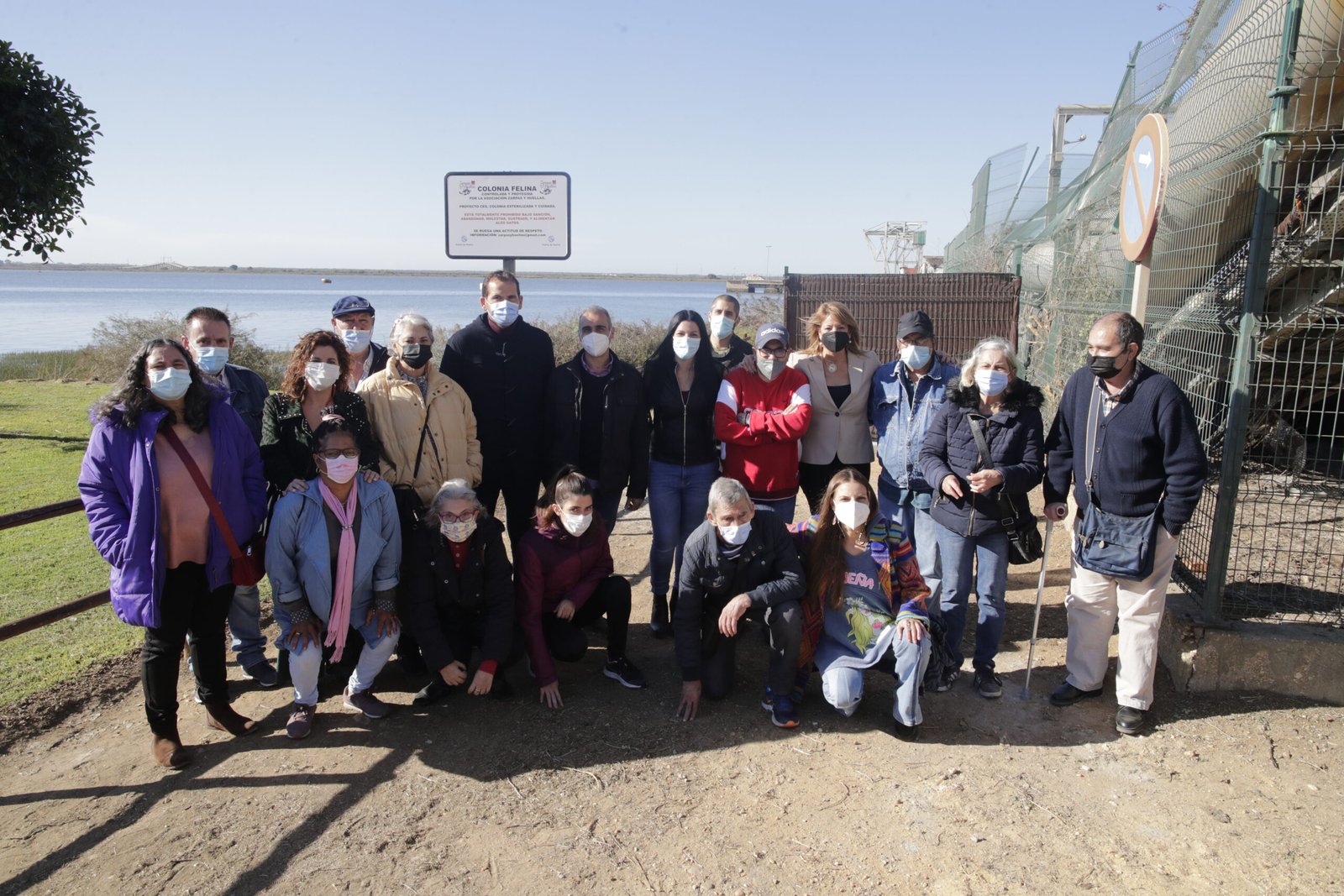 El Puerto acoge nuevas casetas para dar cobijo a colonias de gatos