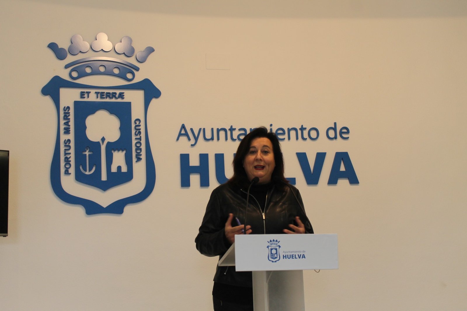 El nuevo plan de asfaltado de Huelva alcanza a una docena de calles