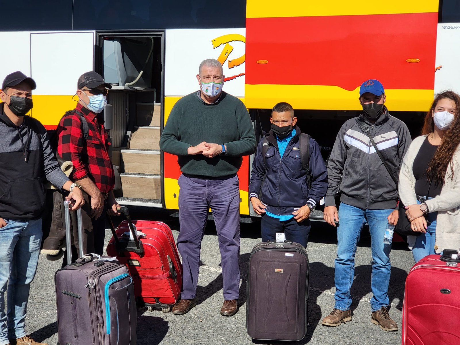 Llega a Huelva el primer contingente hondureño que trabajará en la campaña agrícola