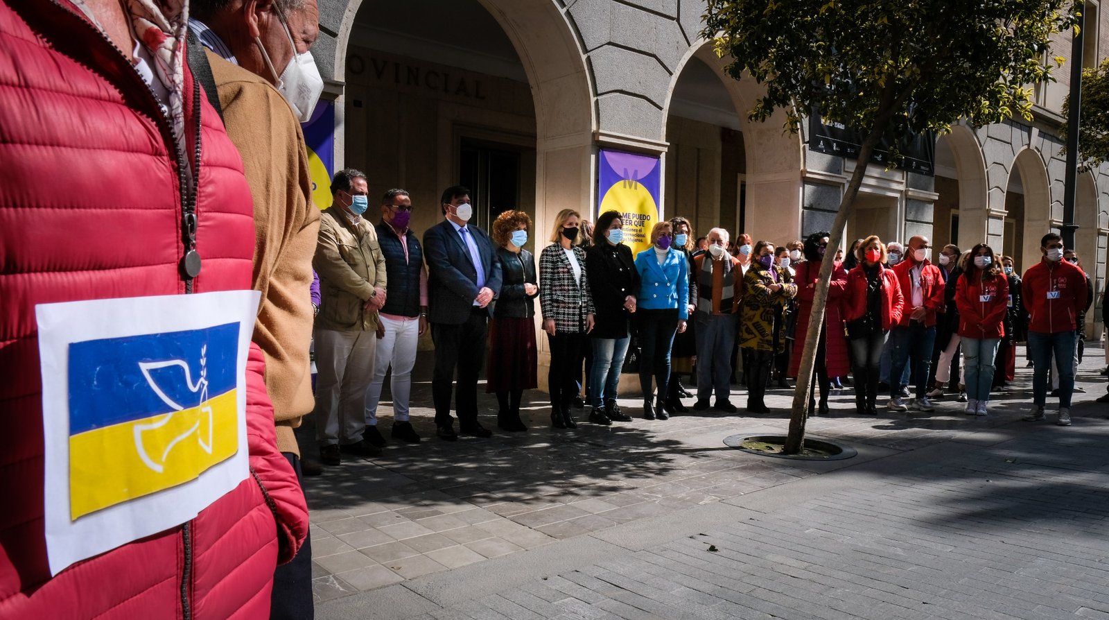 Huelva se concentra en apoyo de quienes sufren las consecuencias de la guerra