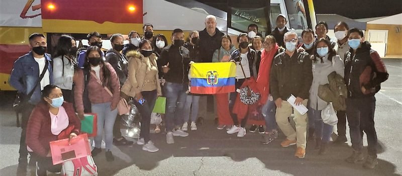 Trabajadores extranjeros de la fresa donarán un día de trabajo para ayudar a Ucrania