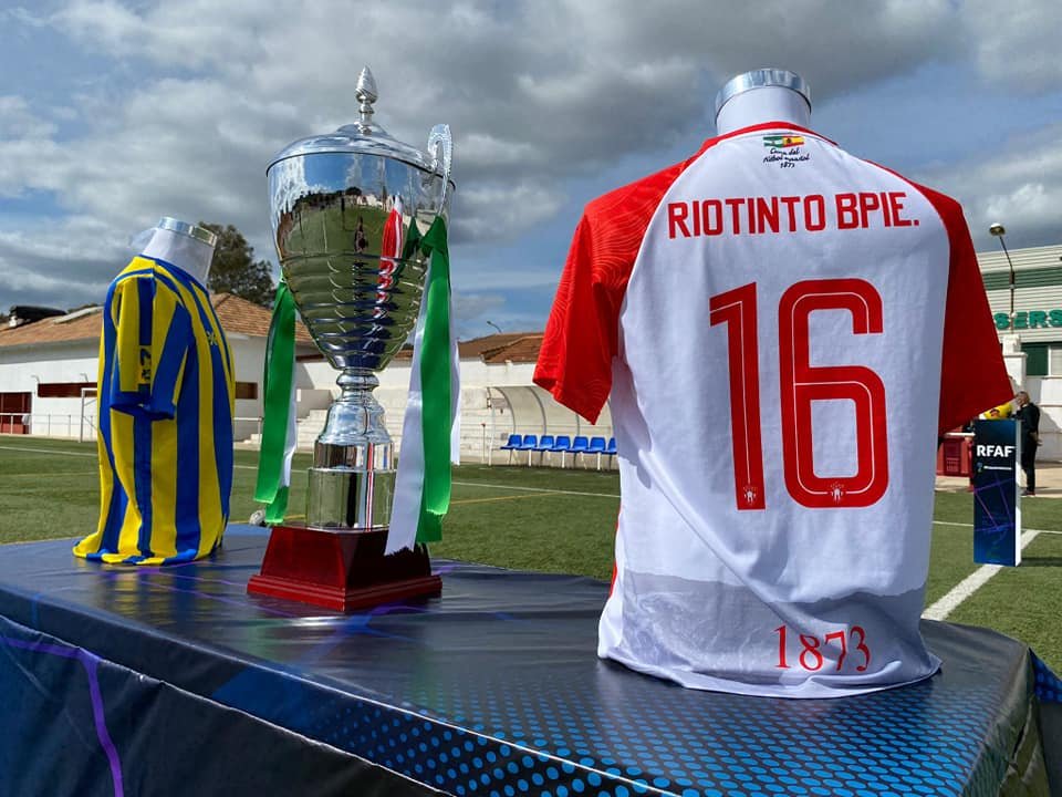 El Riotinto cae en la final de la Copa provincial (1-2) y tendrá que remontar en Moguer