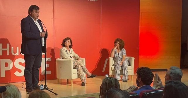 Carmen Calvo llama a una “contestación” de las mujeres para “que se vayan las derechas”