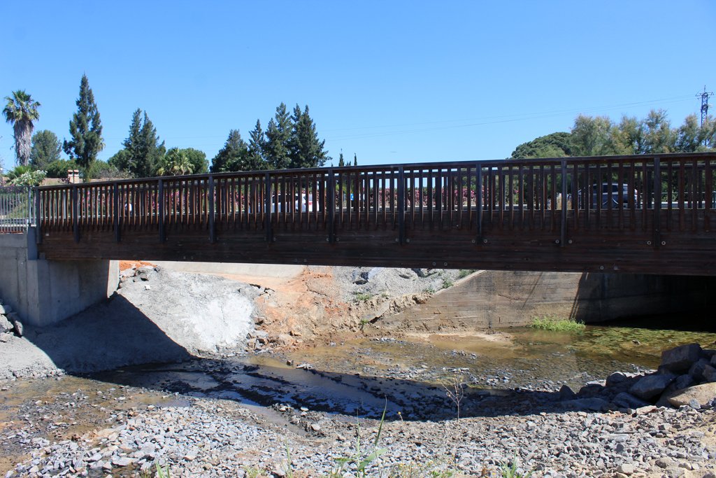 Cartaya culmina la reparación del puente del carril multifuncional junto a la Pradera de San Isidro