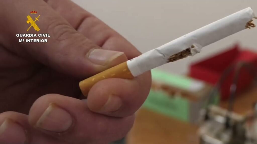Desarticulan dos fábricas ilegales de tabaco que operaban en Moguer