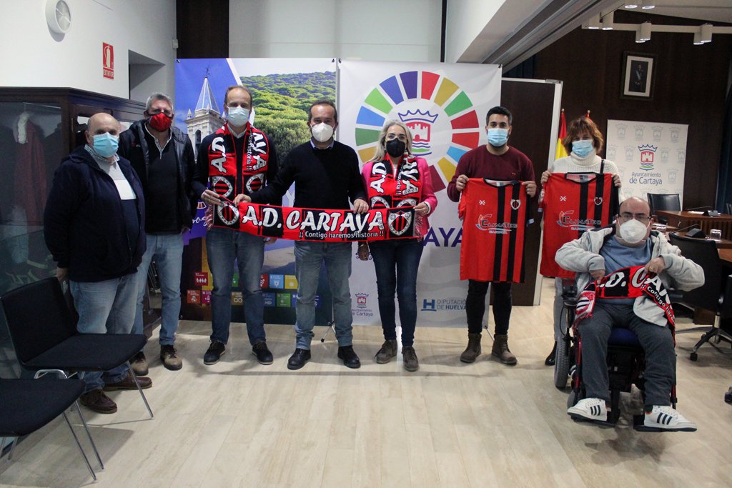 El Ayuntamiento y la A.D. Cartaya renuevan su colaboración