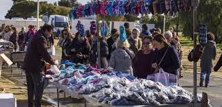 Detenido por intentar atropellar a dos policías tras ser sorprendido por venta ambulante