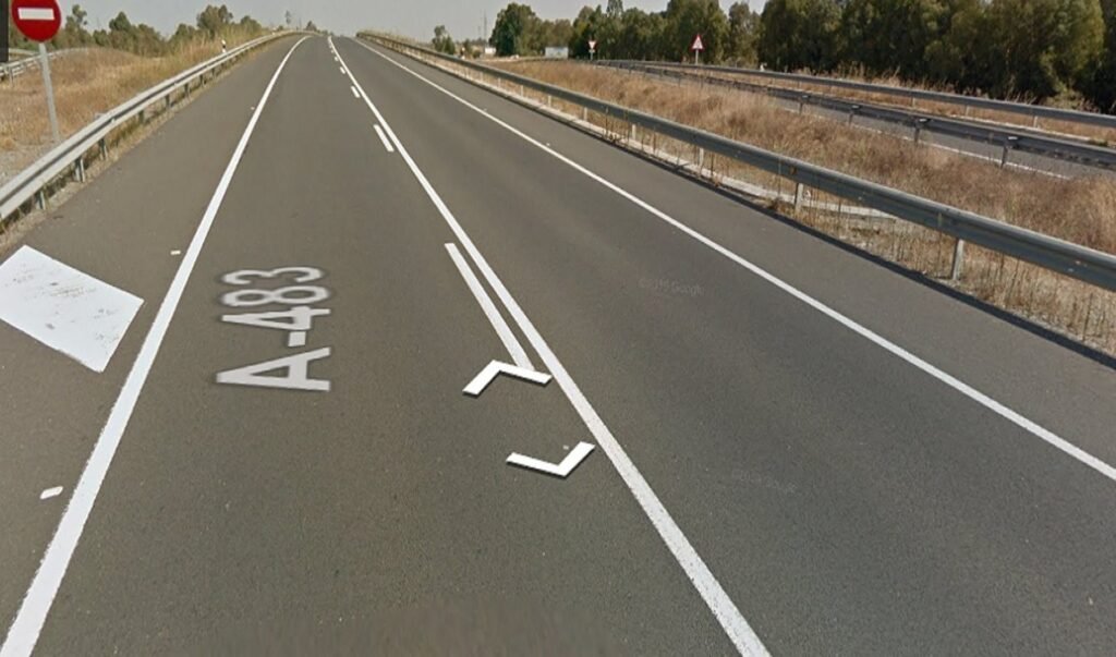 Un muerto y un herido en un accidente con tres coches implicados en El Rocío