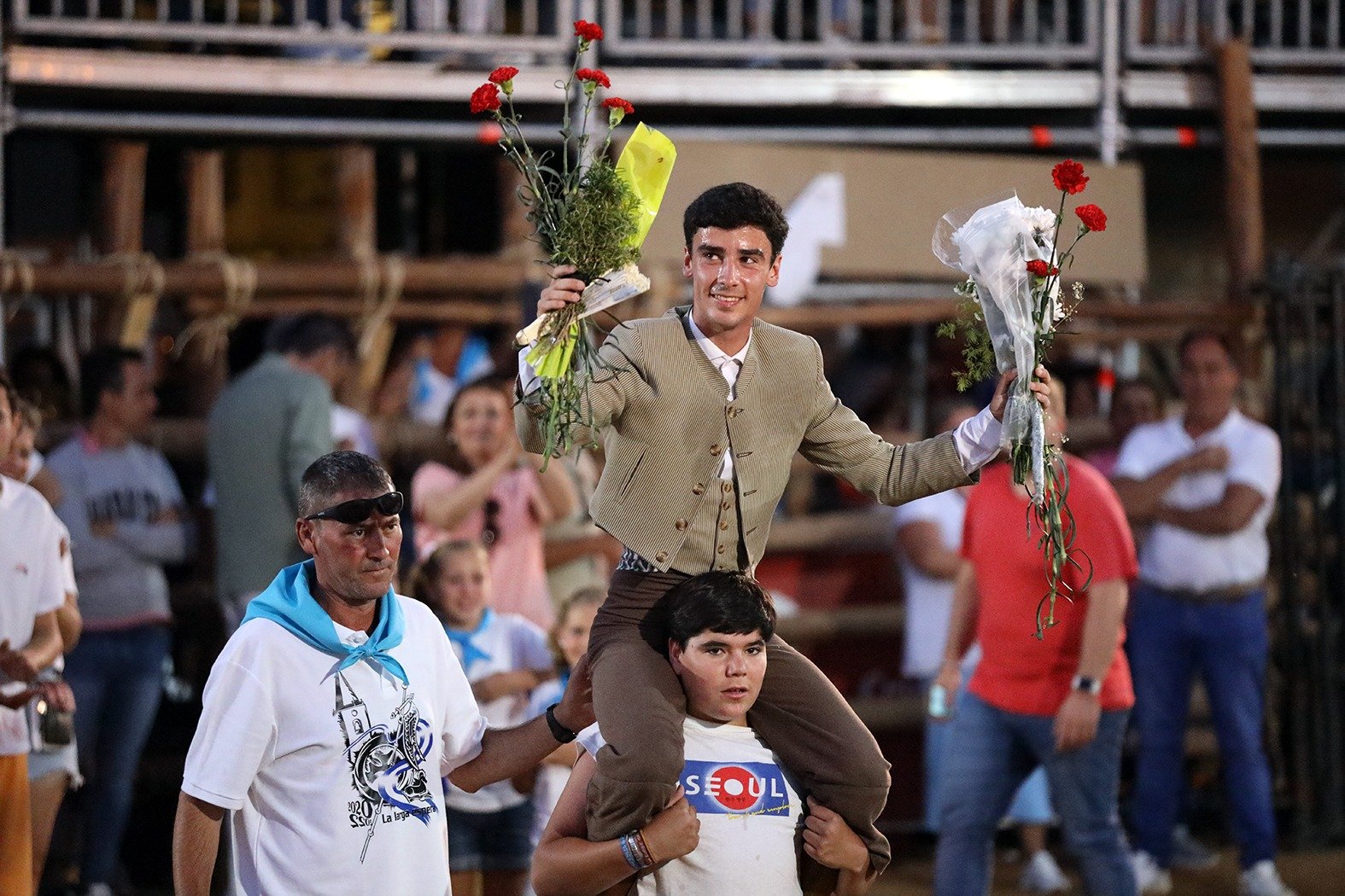 El novillero Enrique Toro muestra su buen hacer en las fiestas de San Juan