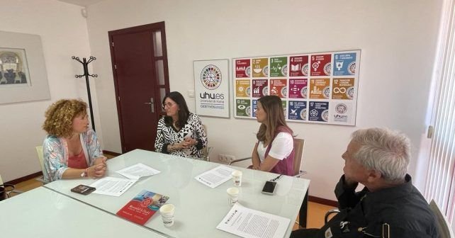 El PSOE garantiza la supervivencia de la Universidad frente al modelo del PP que la pone «en peligro»
