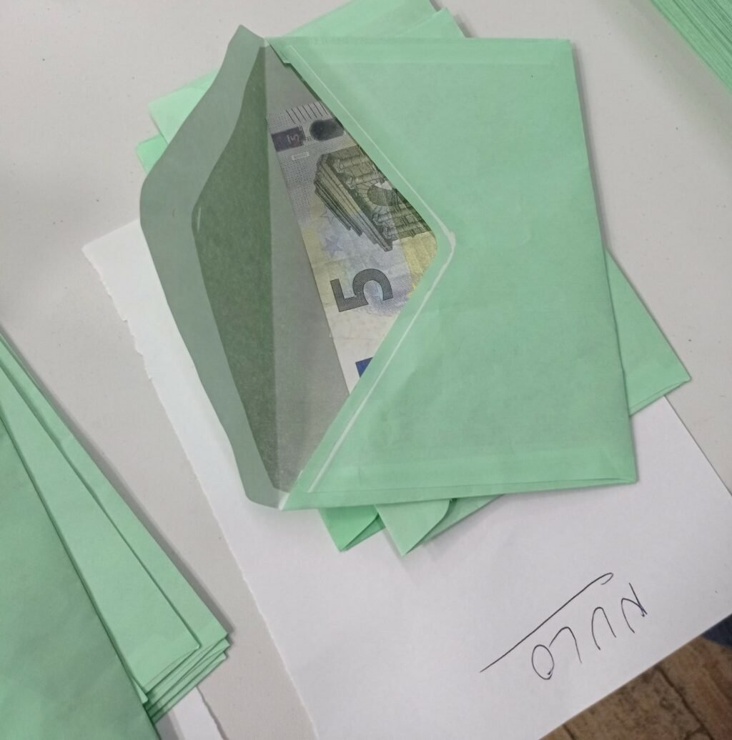 El ‘enigmático’ billete falso de 5€ en un voto en Cartaya